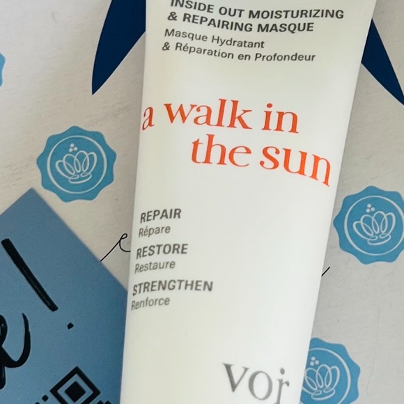 VOIR A Walk In The Sun Moisturizing Hair Masque - Picture 3 of 7